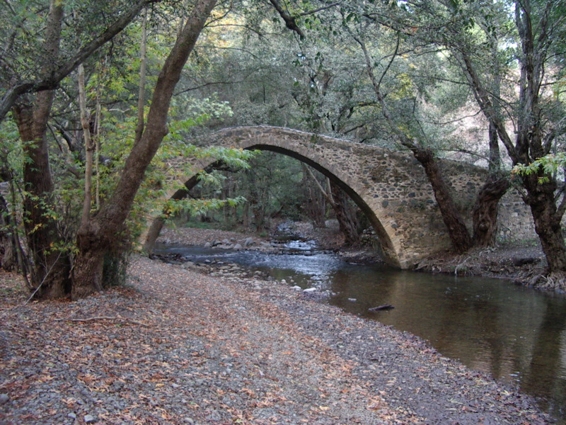 Tzielefos bridge