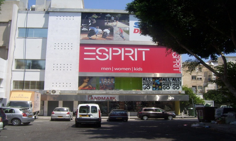 The Prosperity group in collaboration with Brown Hotels purchase the E&S Mall on Limassol’s Anexartisias Street (pics)